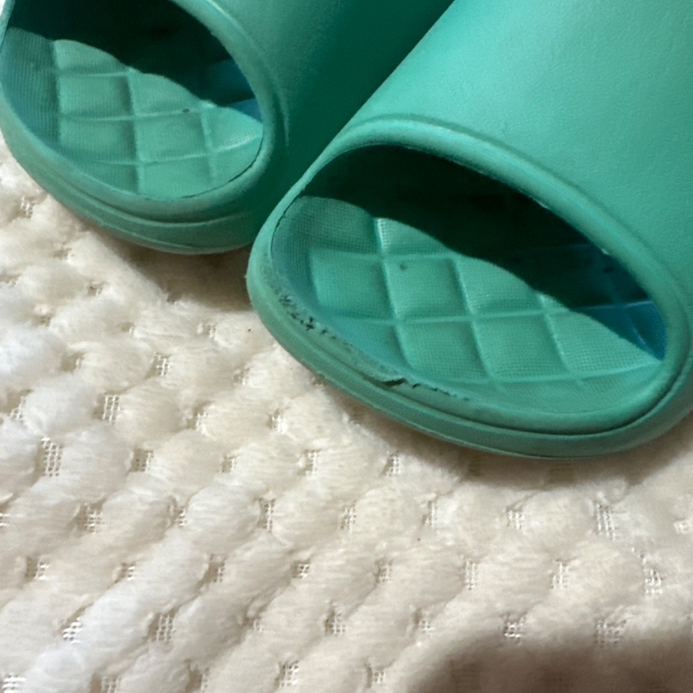 Cat&Jack Toddler Wynne Footbed sandals green size 7 - Picture 3 of 4